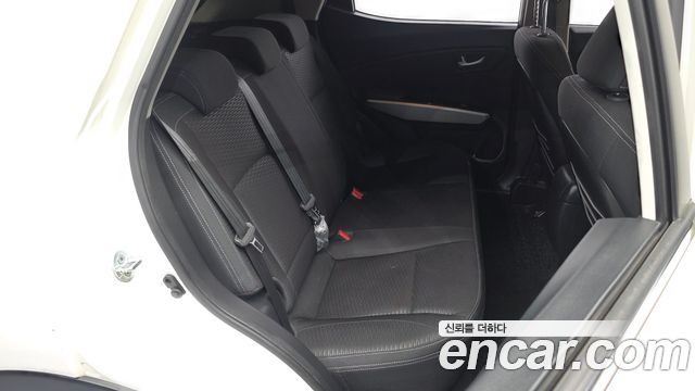 KG Mobility (SsangYong) Tivoli TX 2WD 2015 — фото 12
