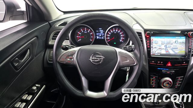 KG Mobility (SsangYong) Tivoli TX 2WD 2015 — фото 13