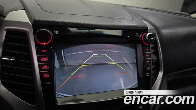 KG Mobility (SsangYong) Tivoli TX 2WD 2015 — фото 15