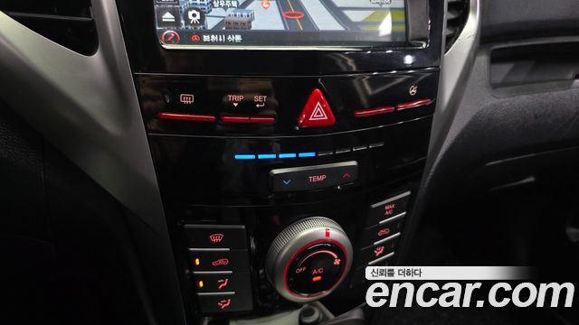 KG Mobility (SsangYong) Tivoli TX 2WD 2015 — фото 17