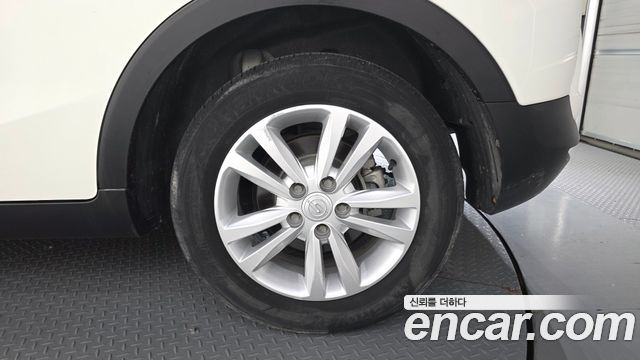 KG Mobility (SsangYong) Tivoli TX 2WD 2015 — фото 21