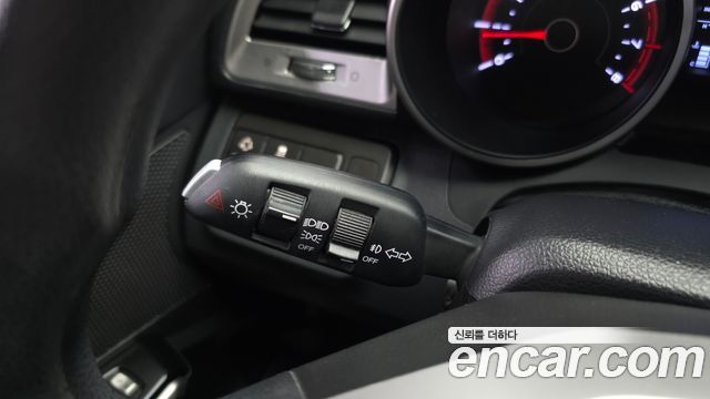 KG Mobility (SsangYong) Tivoli TX 2WD 2015 — фото 30