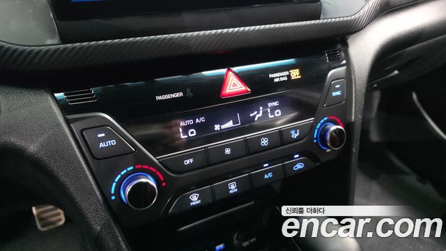 Hyundai Avante (AD) 1.6 Turbo Sport 2017 — фото 16