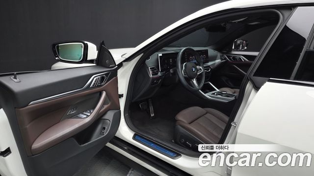 BMW 4 Series (G22) 420i M Sports GranCoupe 2024 — фото 10