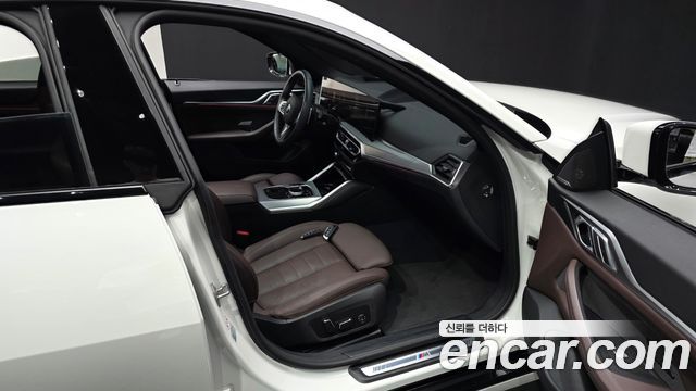 BMW 4 Series (G22) 420i M Sports GranCoupe 2024 — фото 11