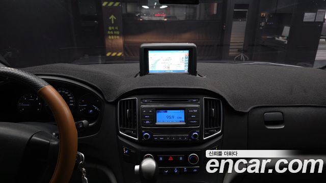 Hyundai Grand Starex 5-Seater VAN Smart 2018 — фото 13