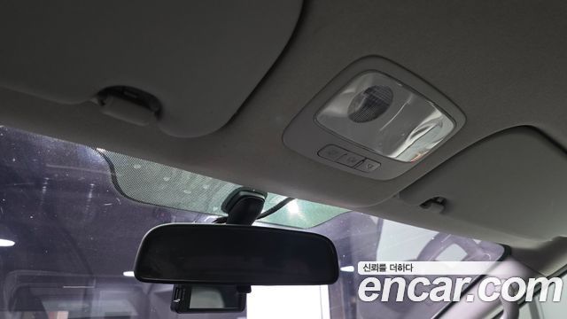 Hyundai Grand Starex 5-Seater VAN Smart 2018 — фото 16