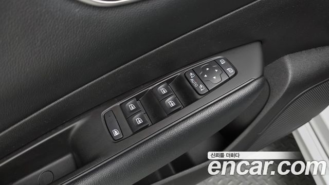 Renault Korea SM6 2.0 GDe SE 2020 — фото 33