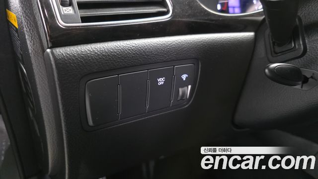 Hyundai Genesis BH330 Modern Standard 2014 — фото 29