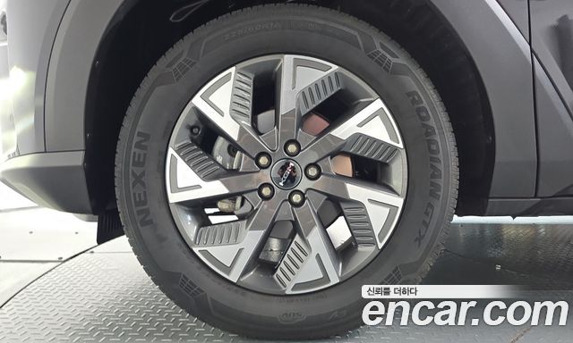 KG Mobility (SsangYong) Torres HEV 1.5 2WD T7 2026 — фото 5