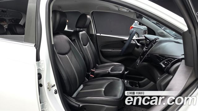 Chevrolet Spark Premier 2019 — фото 11