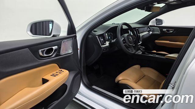 Volvo S60 (III) T5 Inscroption 2020 — фото 13