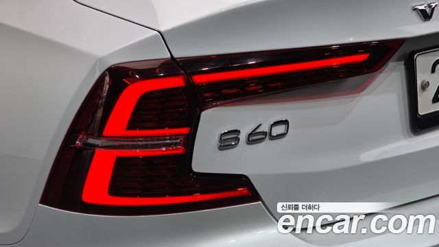 Volvo S60 (III) T5 Inscroption 2020 — фото 23