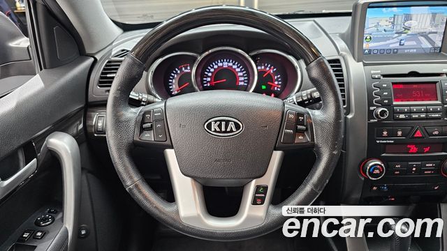 Kia Sorento R Diesel 2.0 2WD TLX Premium 2012 — фото 13