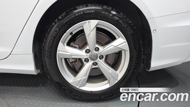 Audi A6 (C8) 45 TFSI Quattro 2020 — фото 21