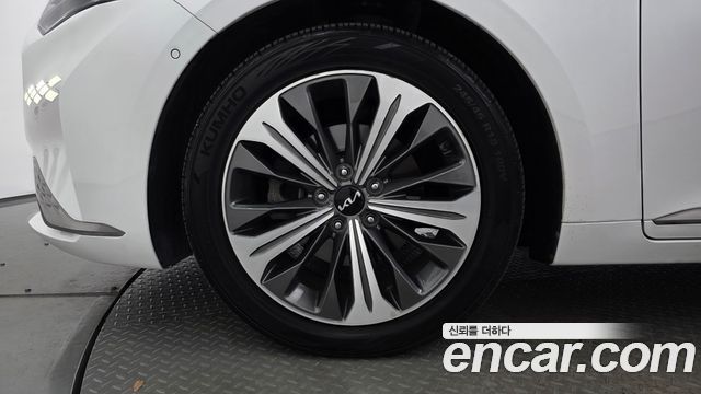 Kia K8 Hybrid Signature 2023 — фото 5