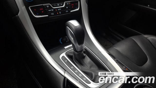 Ford Mondeo (IV) 2.0 Trend 2016 — фото 9