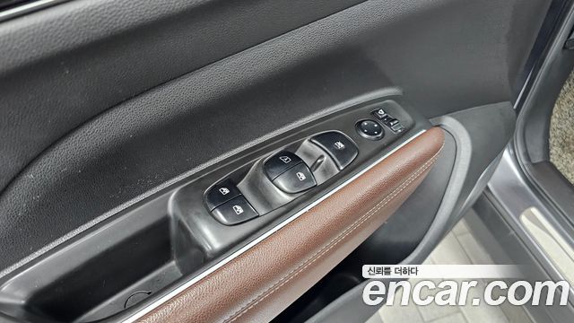 Renault Korea QM6 Diesel 4WD RE Signature 2017 — фото 29