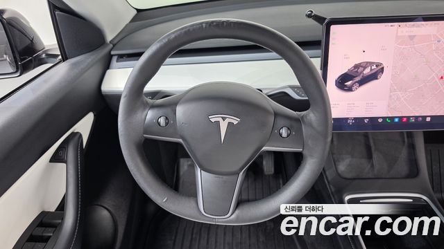Tesla Model Y Long Range AWD 2021 — фото 12