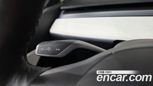 Tesla Model Y Long Range AWD 2021 — фото 27