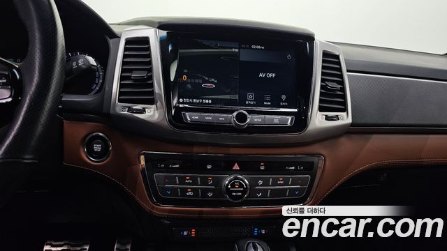 KG Mobility (SsangYong) Rexton Sports Khan Diesel 2.2 4WD Professional S (5-Link) 2019 — фото 13