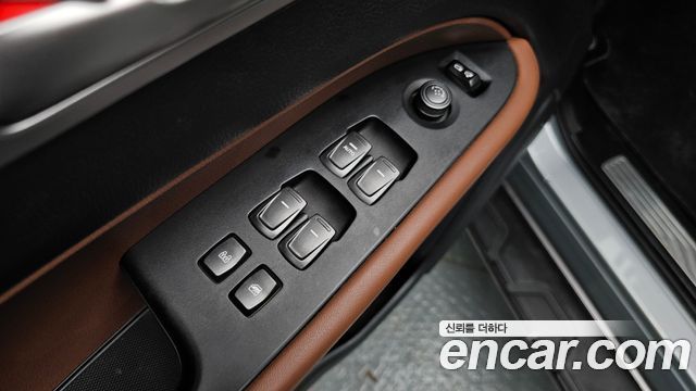 KG Mobility (SsangYong) Rexton Sports Khan Diesel 2.2 4WD Professional S (5-Link) 2019 — фото 32