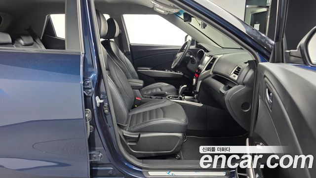 KG Mobility (SsangYong) Tivoli LX 2WD HI-DLX 2016 — фото 11