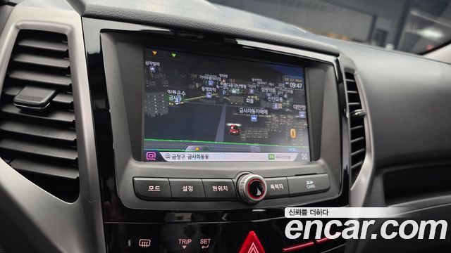 KG Mobility (SsangYong) Tivoli LX 2WD HI-DLX 2016 — фото 14