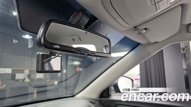 KG Mobility (SsangYong) Tivoli LX 2WD HI-DLX 2016 — фото 18