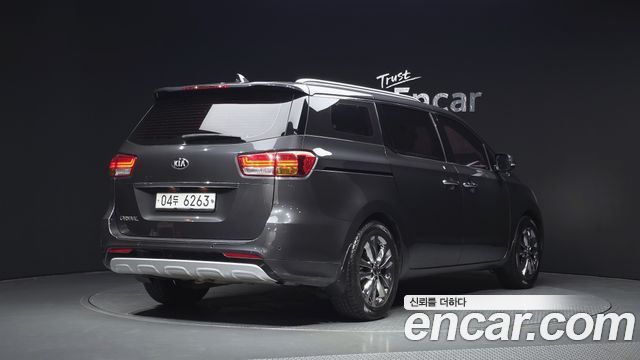 Kia Carnival 9-seater Prestige 2018 — фото 2