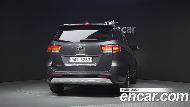 Kia Carnival 9-seater Prestige 2018 — фото 4