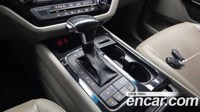 Kia Carnival 9-seater Prestige 2018 — фото 9
