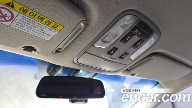 Kia Carnival 9-seater Prestige 2018 — фото 17