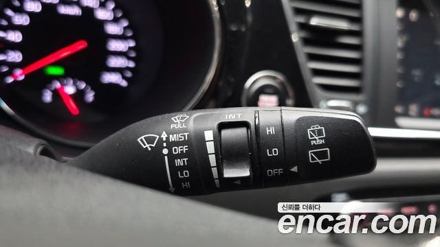 Kia Carnival 9-seater Prestige 2018 — фото 19