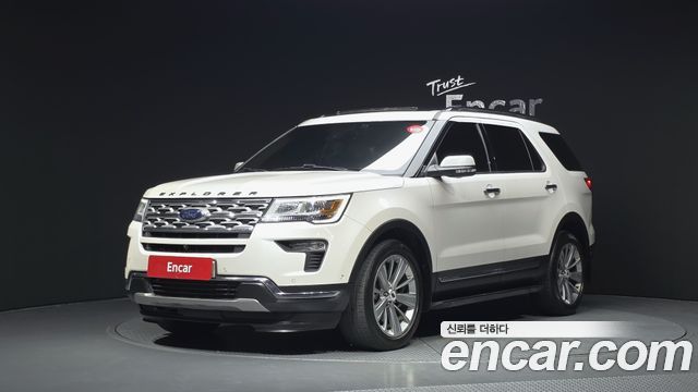 Ford Explorer 2.3 Limited 4WD 5th