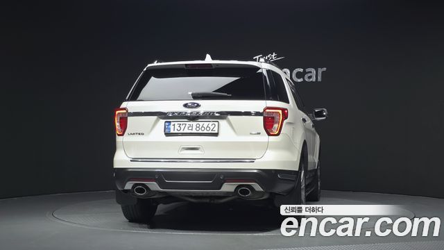 Ford Explorer 2.3 Limited 4WD 5th 2018 — фото 4