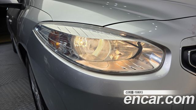 Renault Korea SM3 Z.E. SE Plus 2014 — фото 22