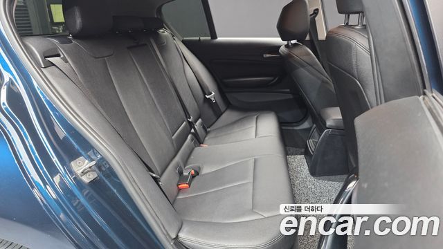 BMW 1 Series (F20) 118d Sport 5Door 2016 — фото 16