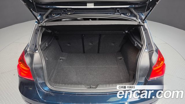 BMW 1 Series (F20) 118d Sport 5Door 2016 — фото 24