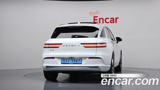 Genesis Electrified (GV70) e-AWD 2022 — фото 4