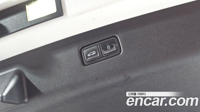 Genesis Electrified (GV70) e-AWD 2022 — фото 20