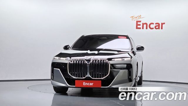 BMW 7 Series (G70) 740i xDrive M Sport 2024 — фото 3