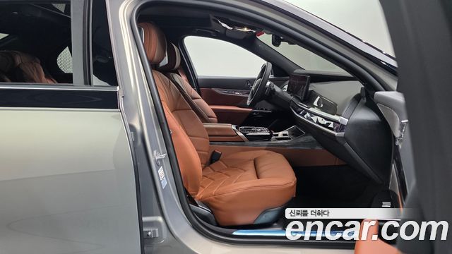 BMW 7 Series (G70) 740i xDrive M Sport 2024 — фото 26