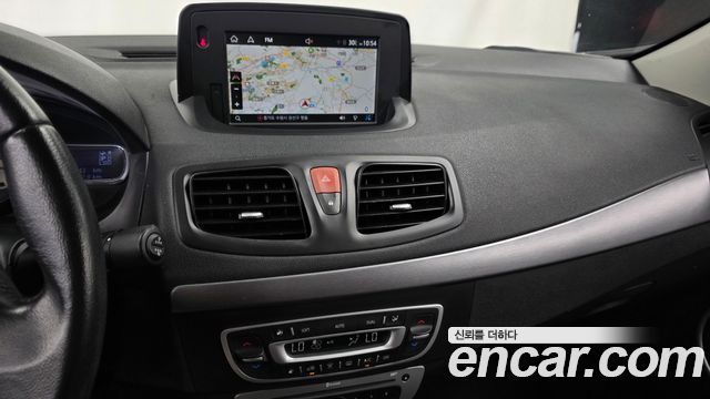 Renault Korea SM3 Neo LE 2019 — фото 13