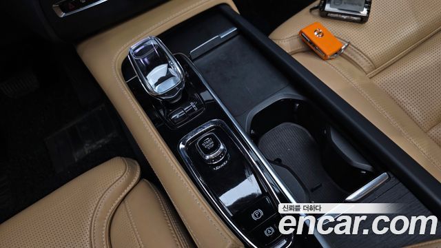 Volvo XC90 (II) B6 Ultimate Bright 2023 — фото 9