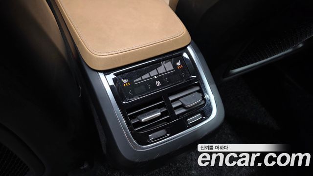 Volvo XC90 (II) B6 Ultimate Bright 2023 — фото 19