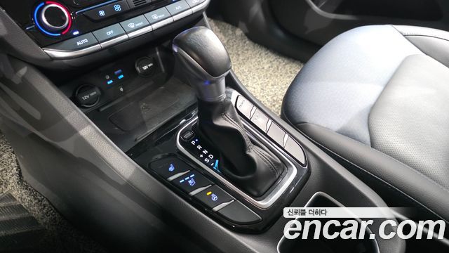 Hyundai Ioniq Hybrid N 2018 — фото 9
