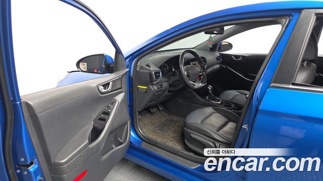 Hyundai Ioniq Hybrid N 2018 — фото 10
