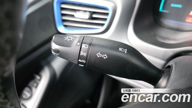 Hyundai Ioniq Hybrid N 2018 — фото 17