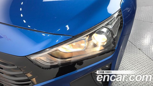 Hyundai Ioniq Hybrid N 2018 — фото 22